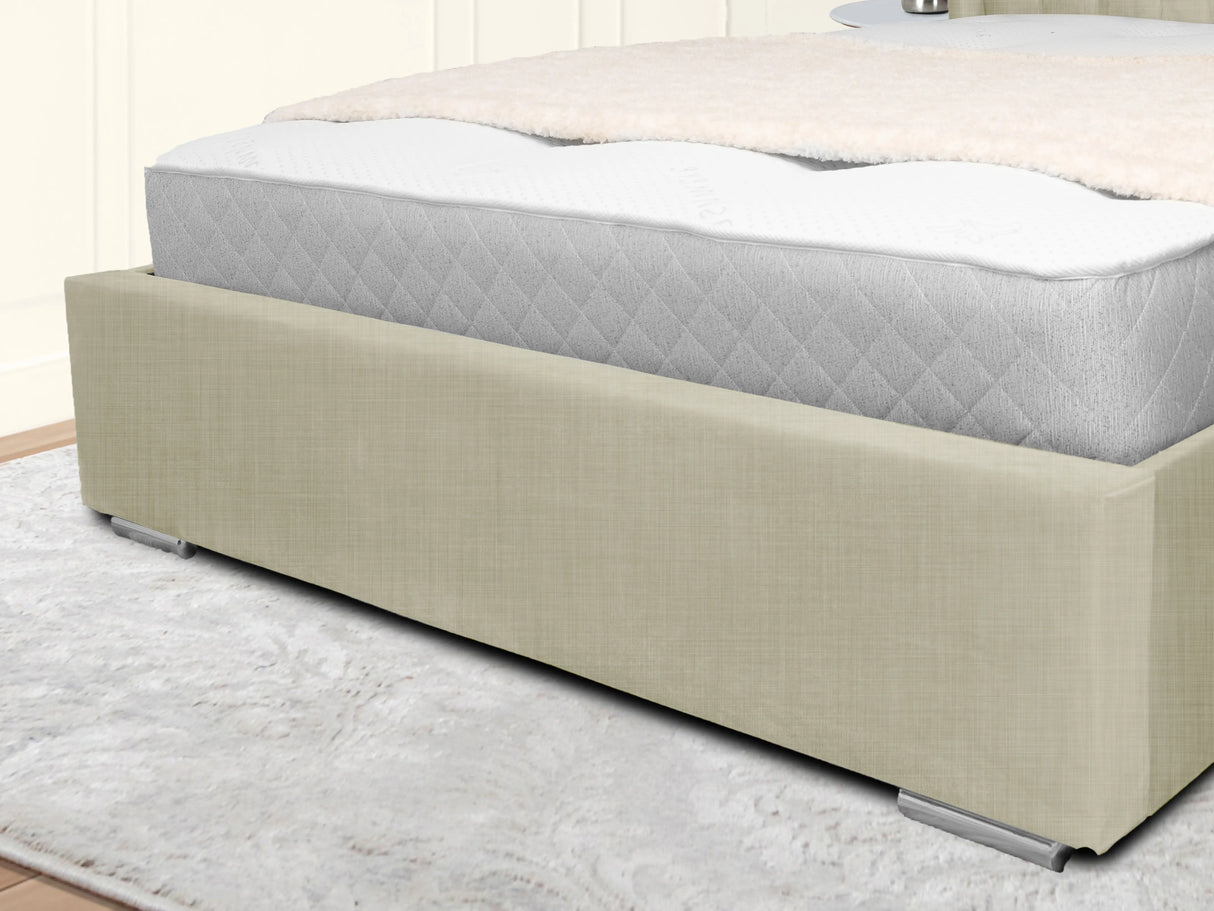 Middleton Wingback Upholstered Bed