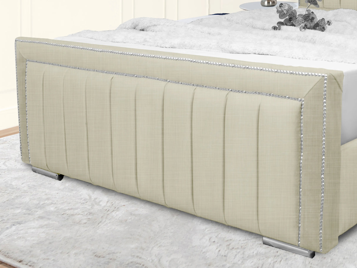 Maison Upholstered Bed