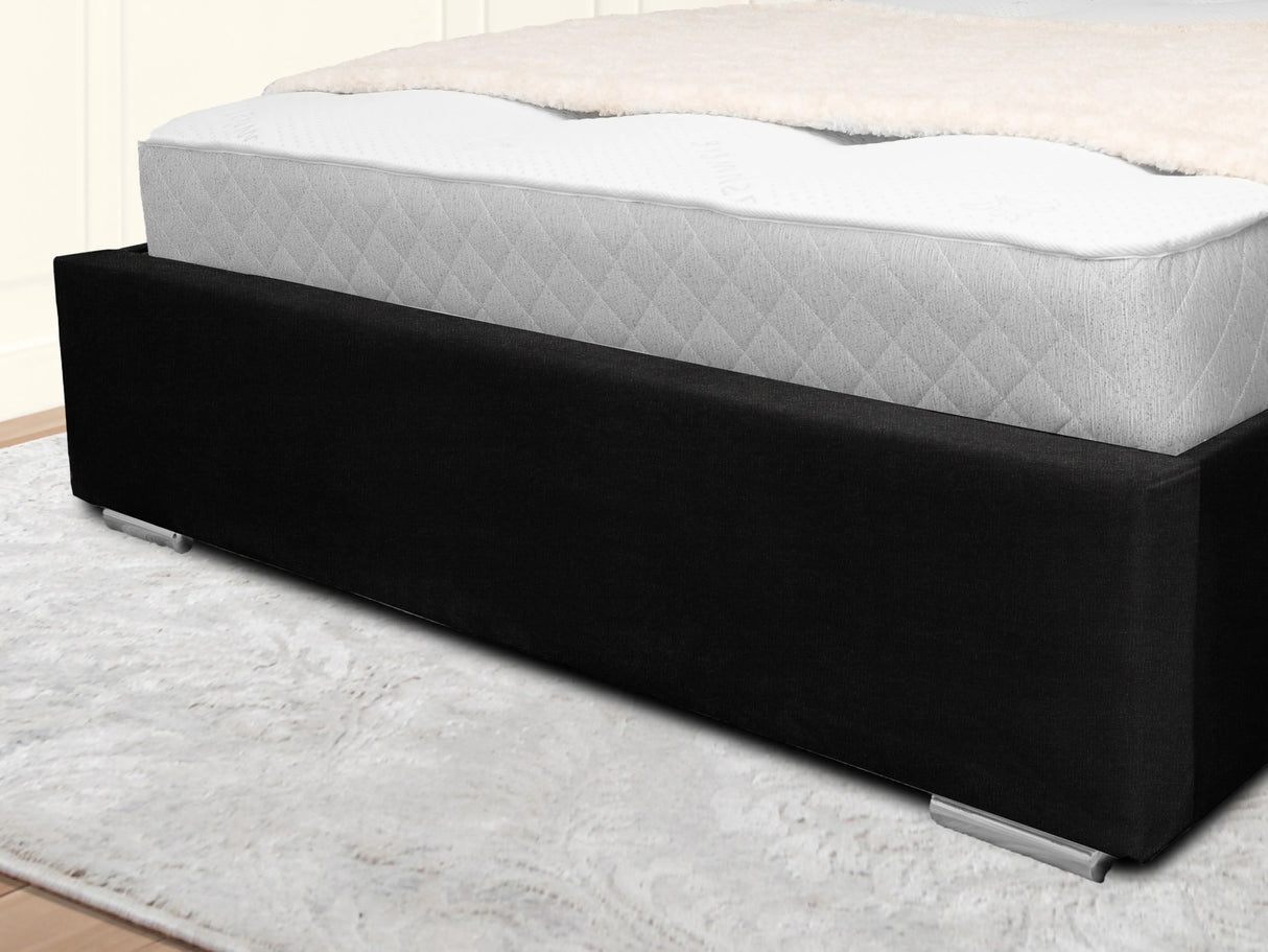 Middleton Wingback Upholstered Bed