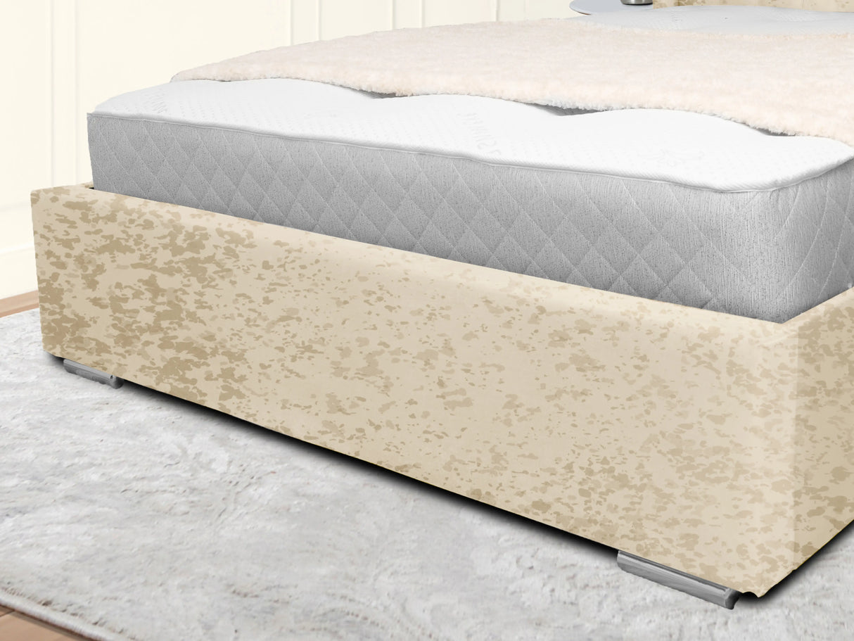 Middleton Wingback Upholstered Bed