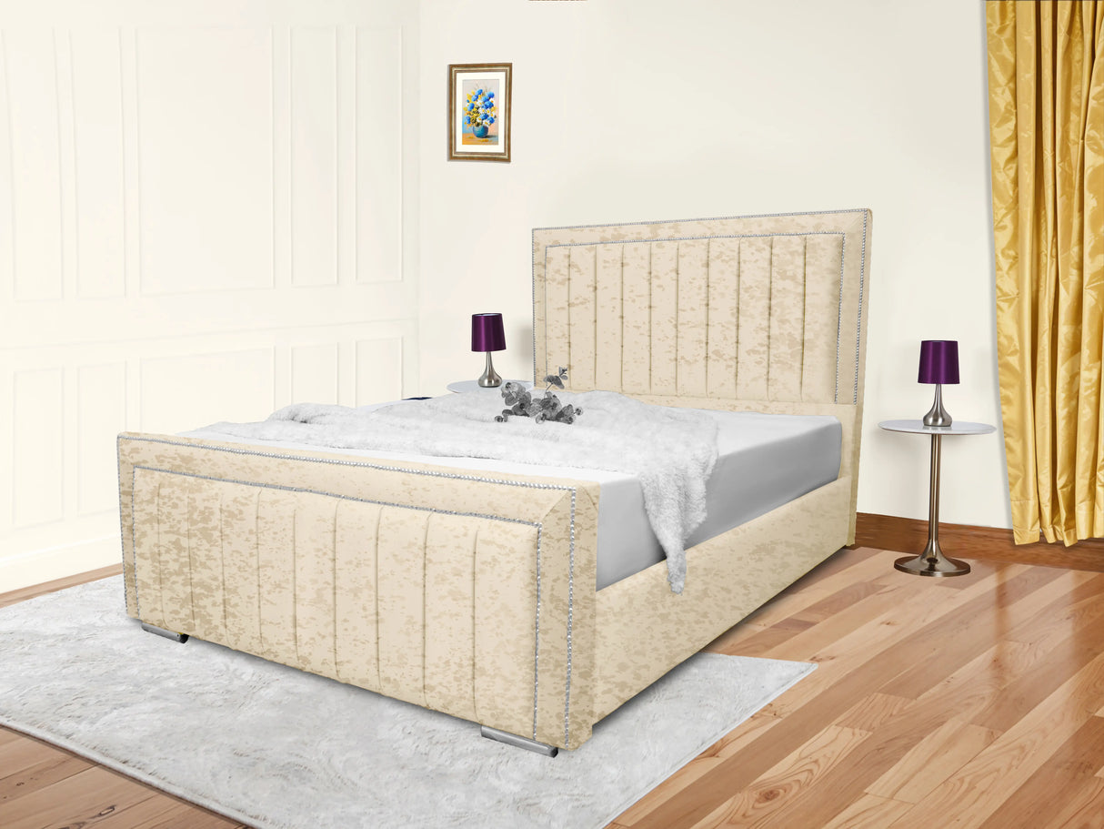 Maison Upholstered Bed