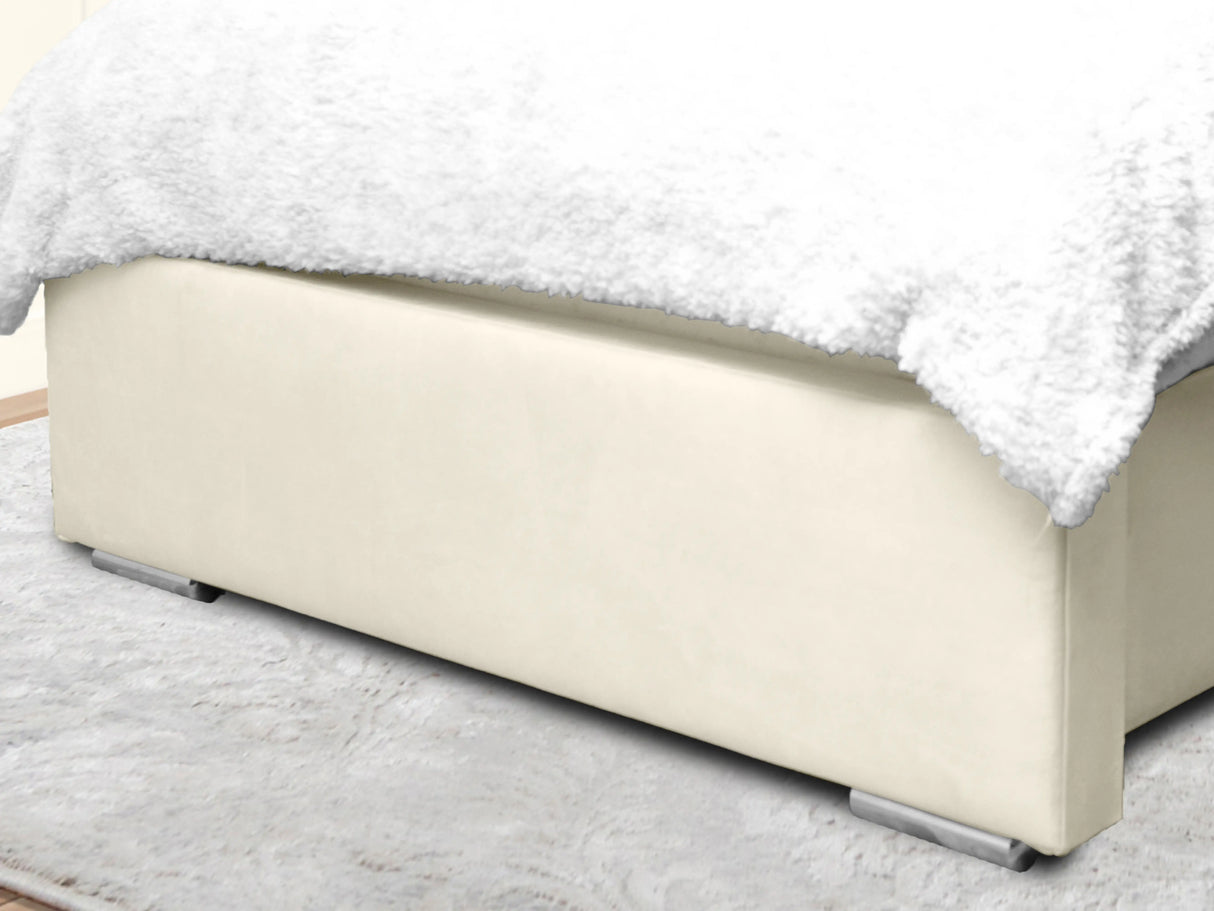 Cierra Wingback Upholstered Bed