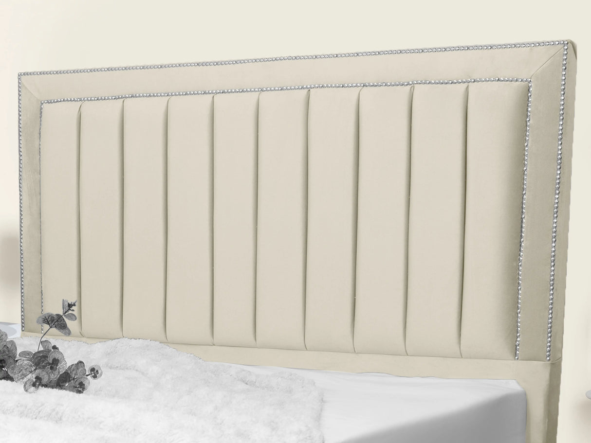 Maison Upholstered Bed