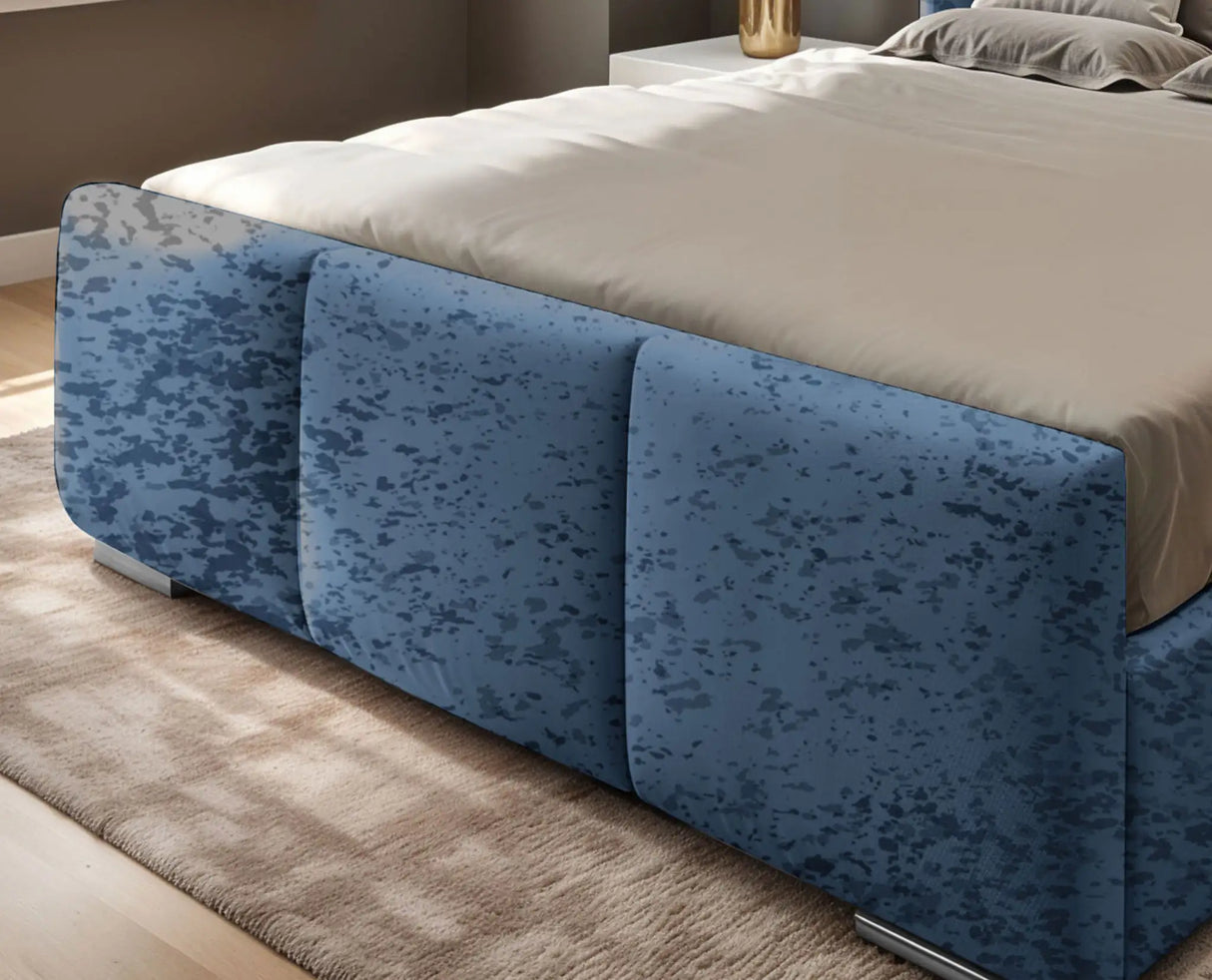 Miami wingback Upholstered Bed