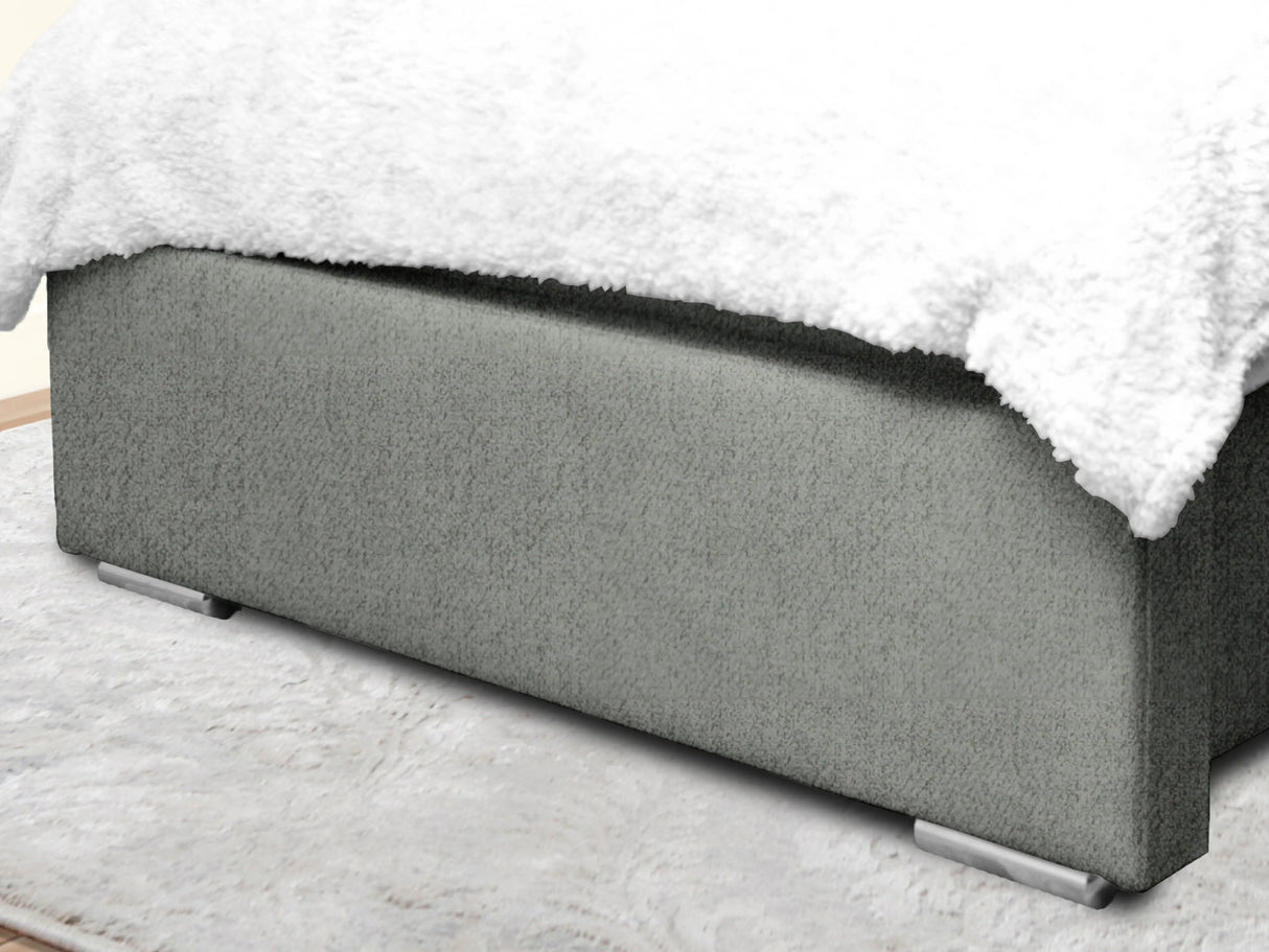 Cierra Wingback Upholstered Bed