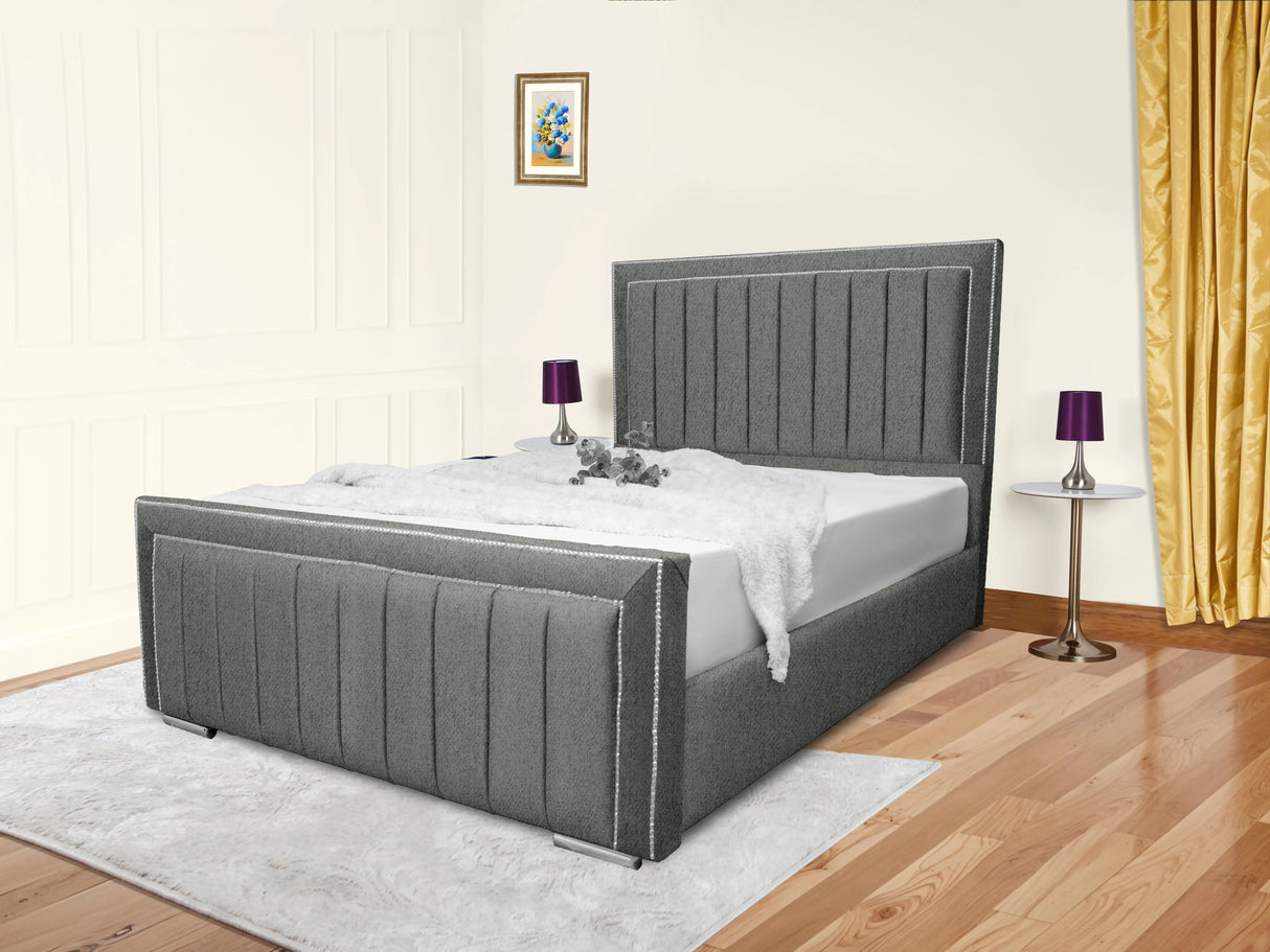 Maison Upholstered Bed