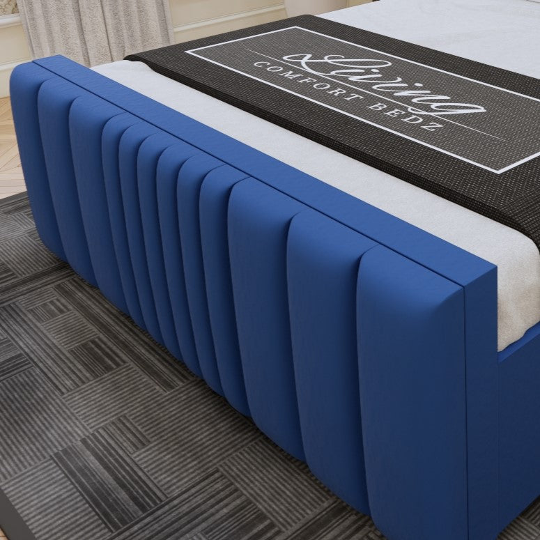 Valencia Lined Wings Signature Bed