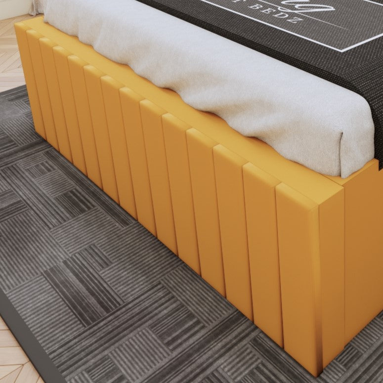 Geneva lined Signature Bed