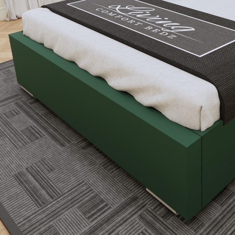 Middleton Winged Signature Bed