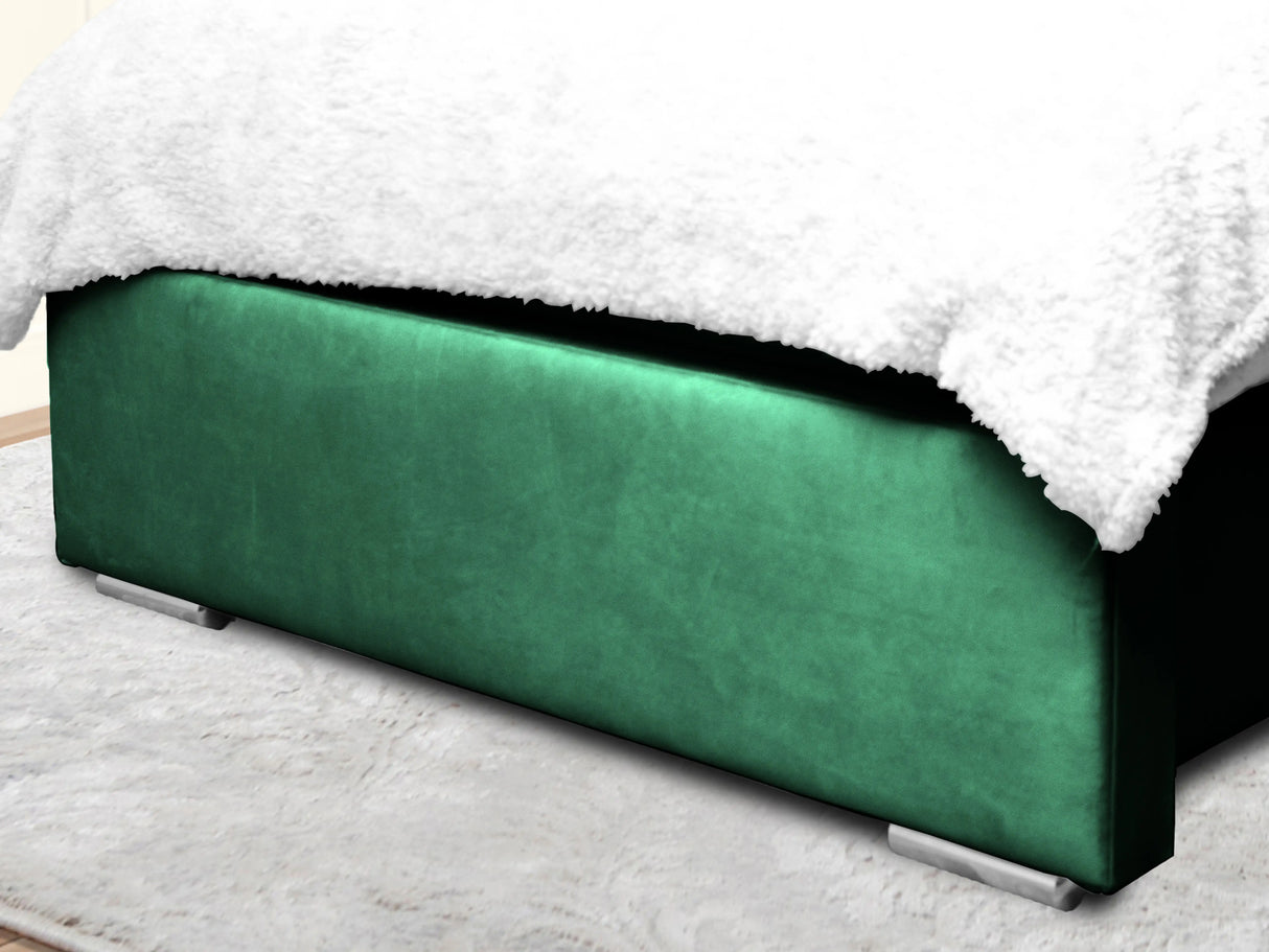 Cierra Wingback Upholstered Bed