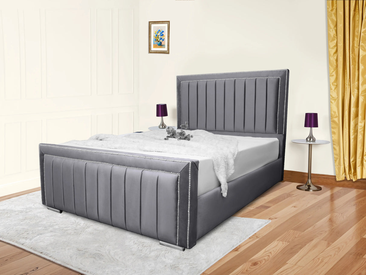 Maison Upholstered Bed