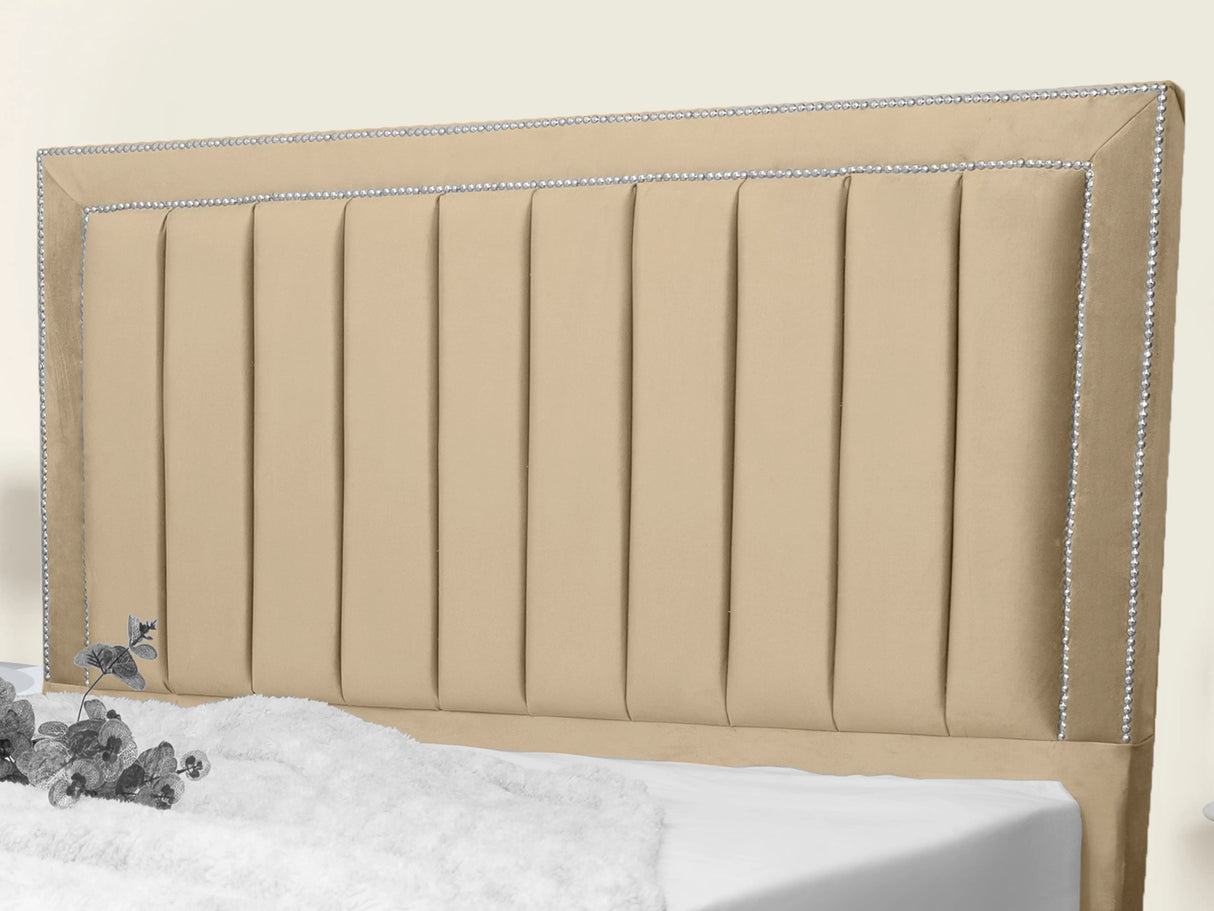 Maison Upholstered Bed