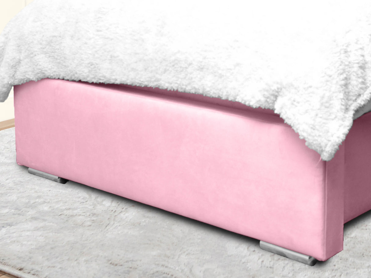 Cierra Wingback Upholstered Bed