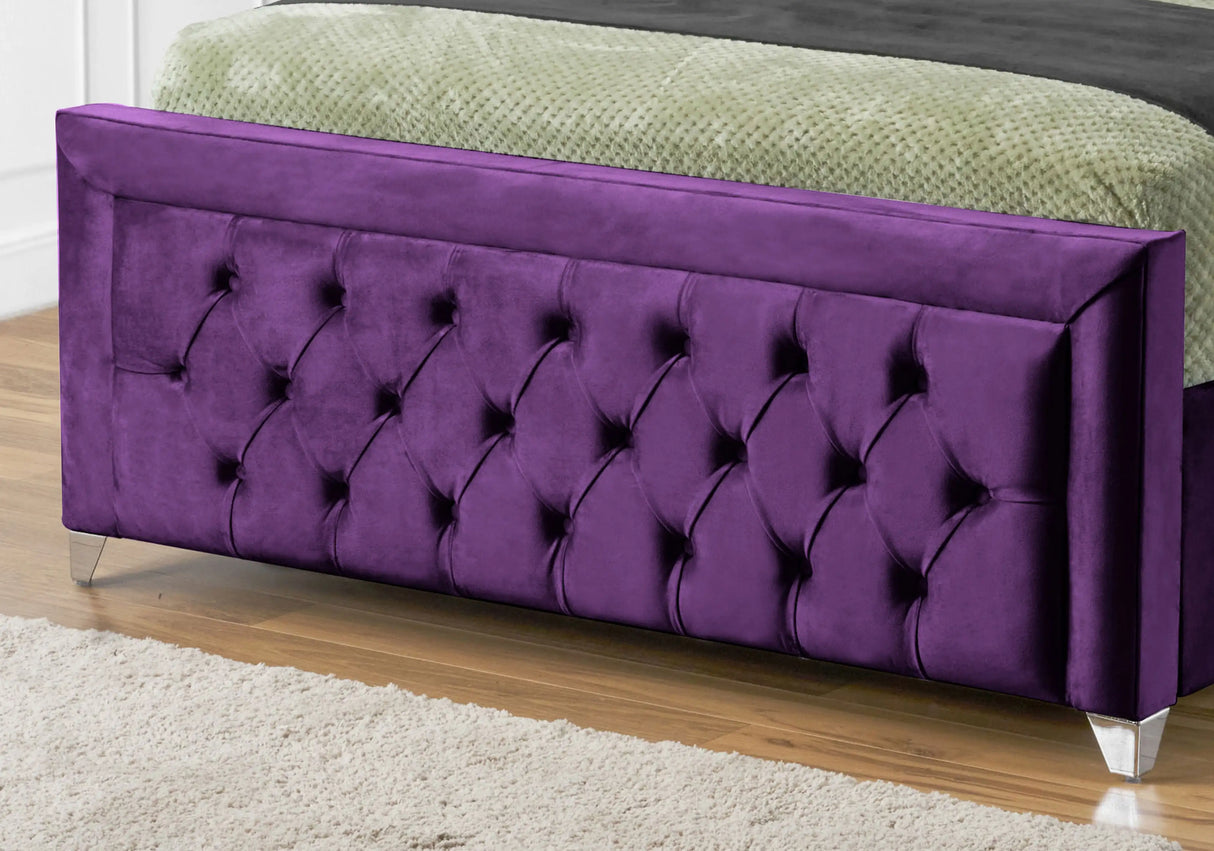 Hilton Upholstered Bed