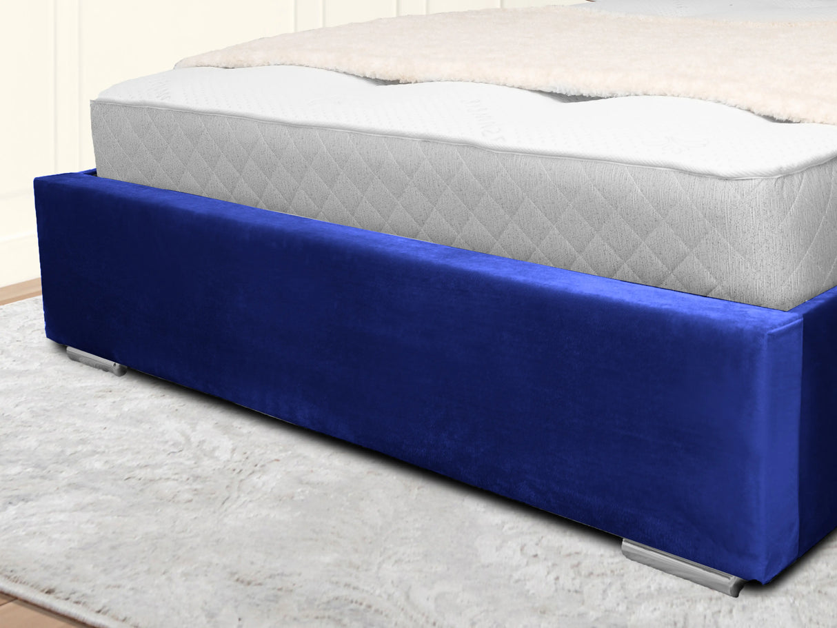 Middleton Wingback Upholstered Bed