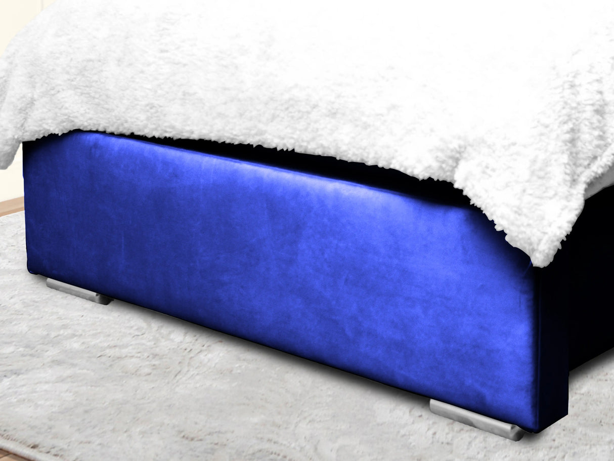 Cierra Wingback Upholstered Bed