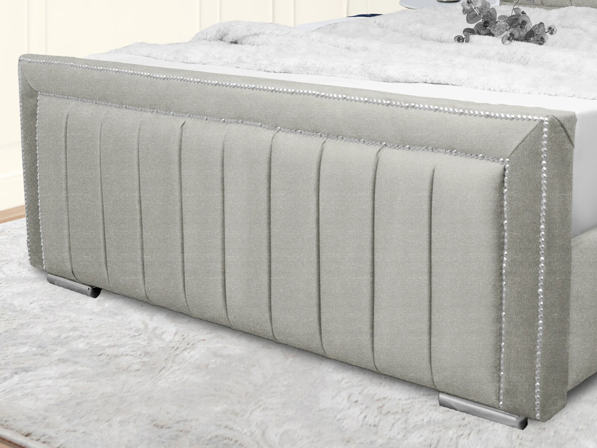Maison Upholstered Bed