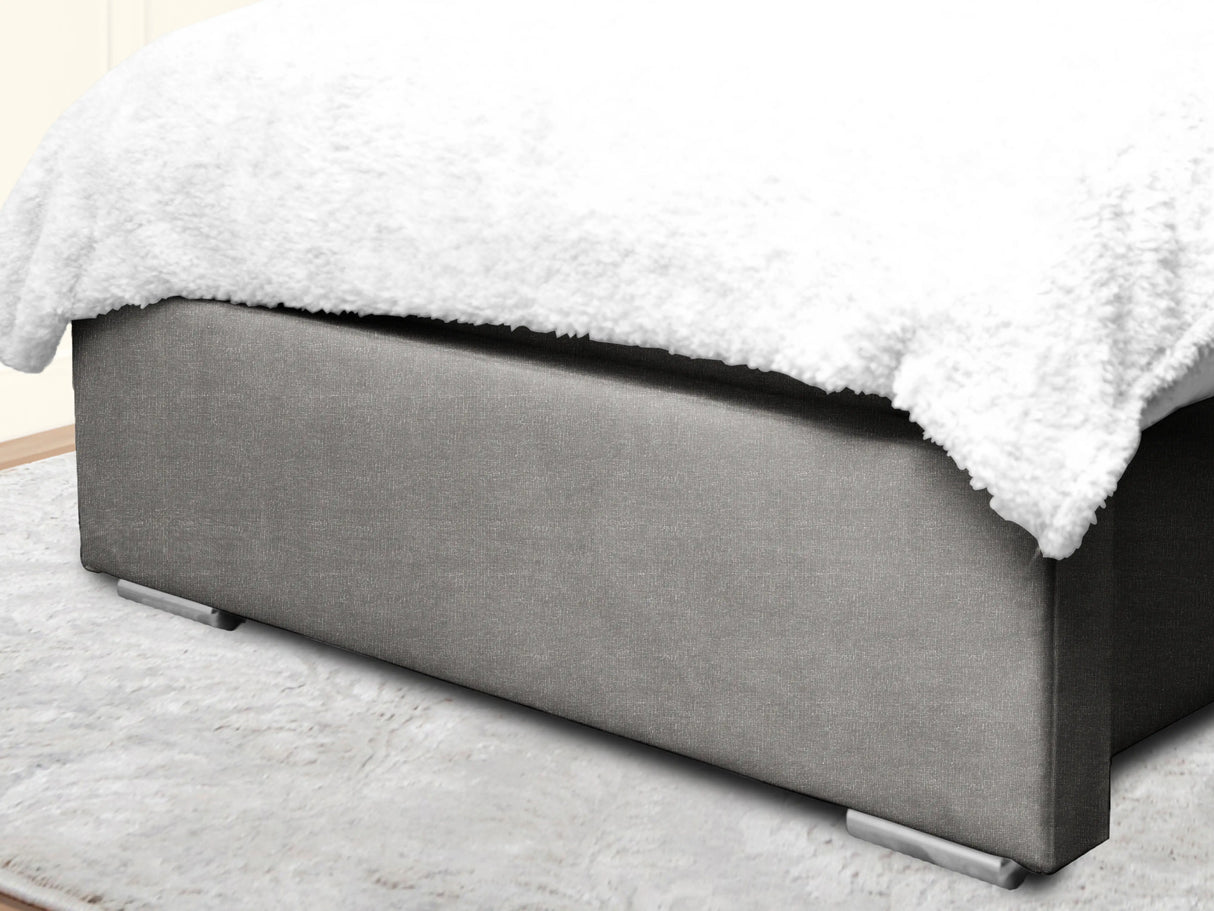 Cierra Wingback Upholstered Bed