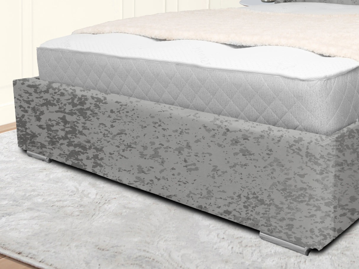 Middleton Wingback Upholstered Bed