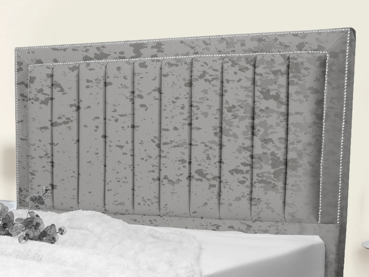 Maison Upholstered Bed