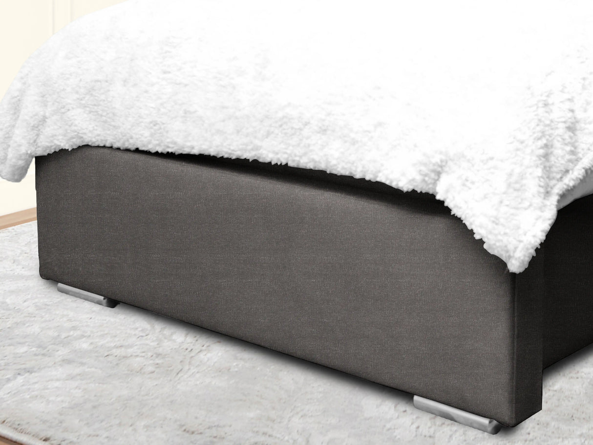 Cierra Wingback Upholstered Bed