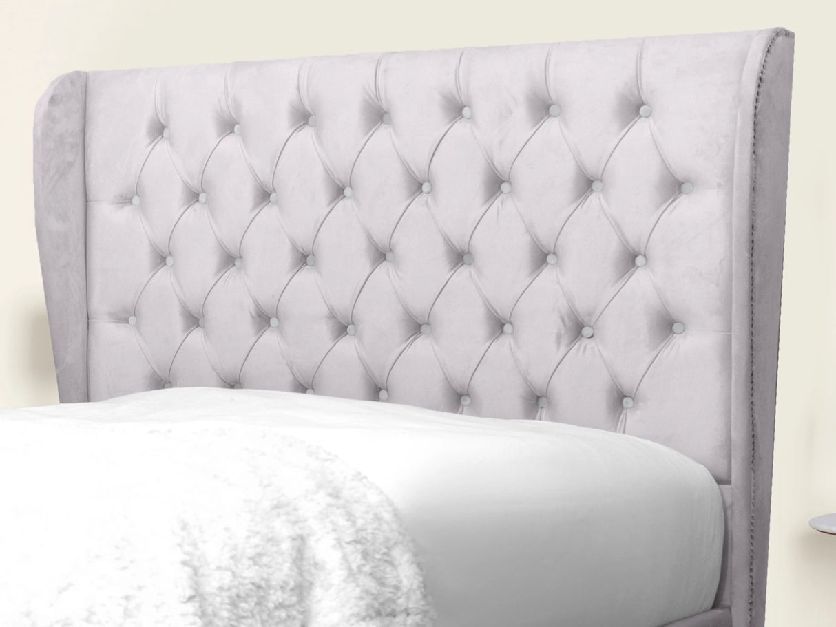 Cierra Wingback Upholstered Bed