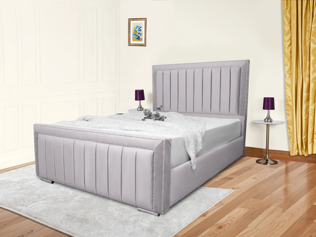 Maison Upholstered Bed