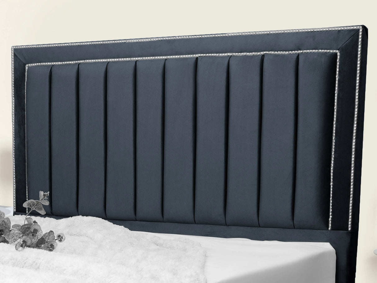 Maison Upholstered Bed