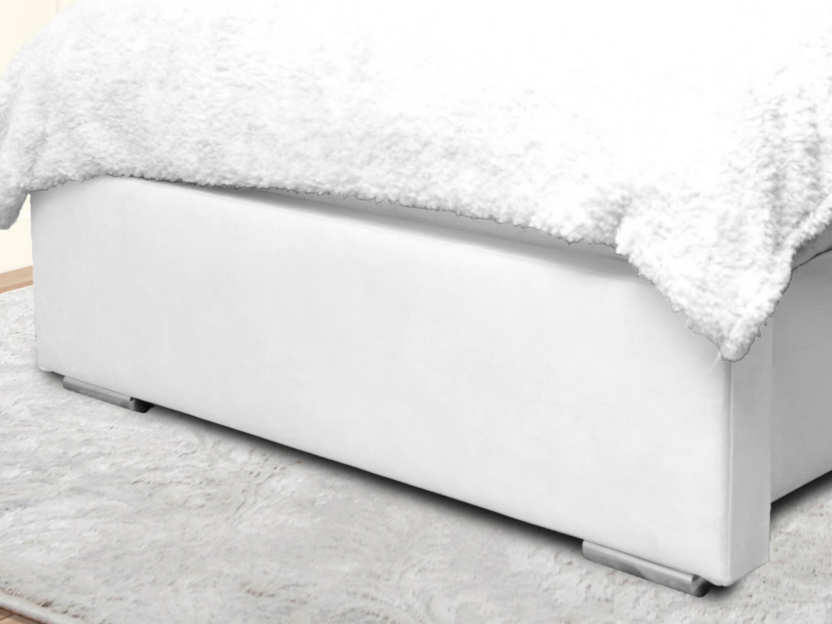 Cierra Wingback Upholstered Bed