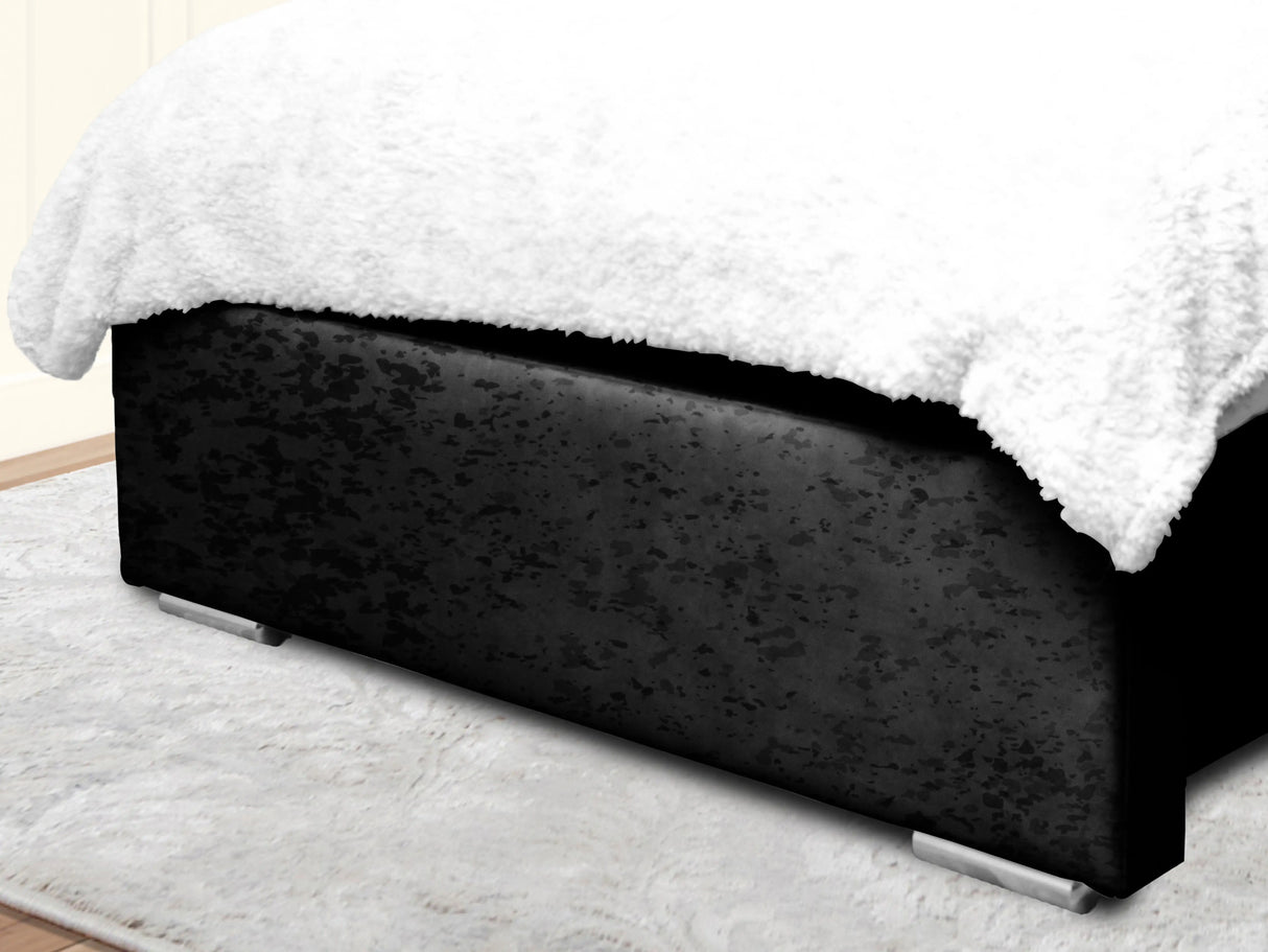 Cierra Wingback Upholstered Bed