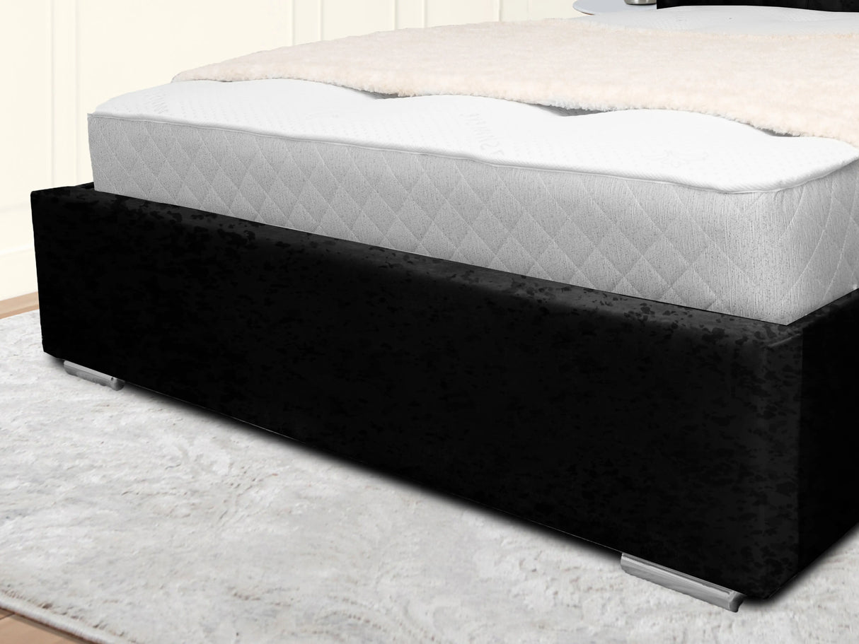 Middleton Wingback Upholstered Bed