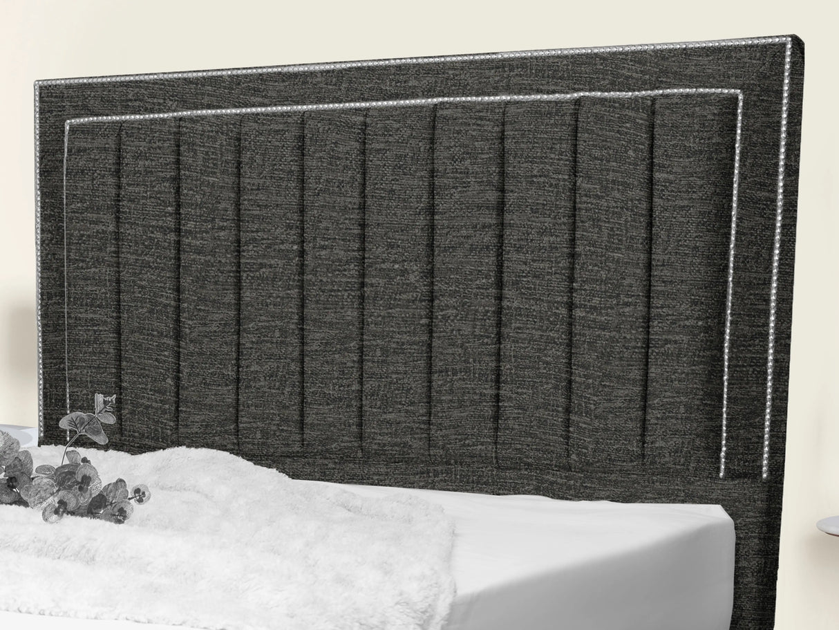 Maison Upholstered Bed