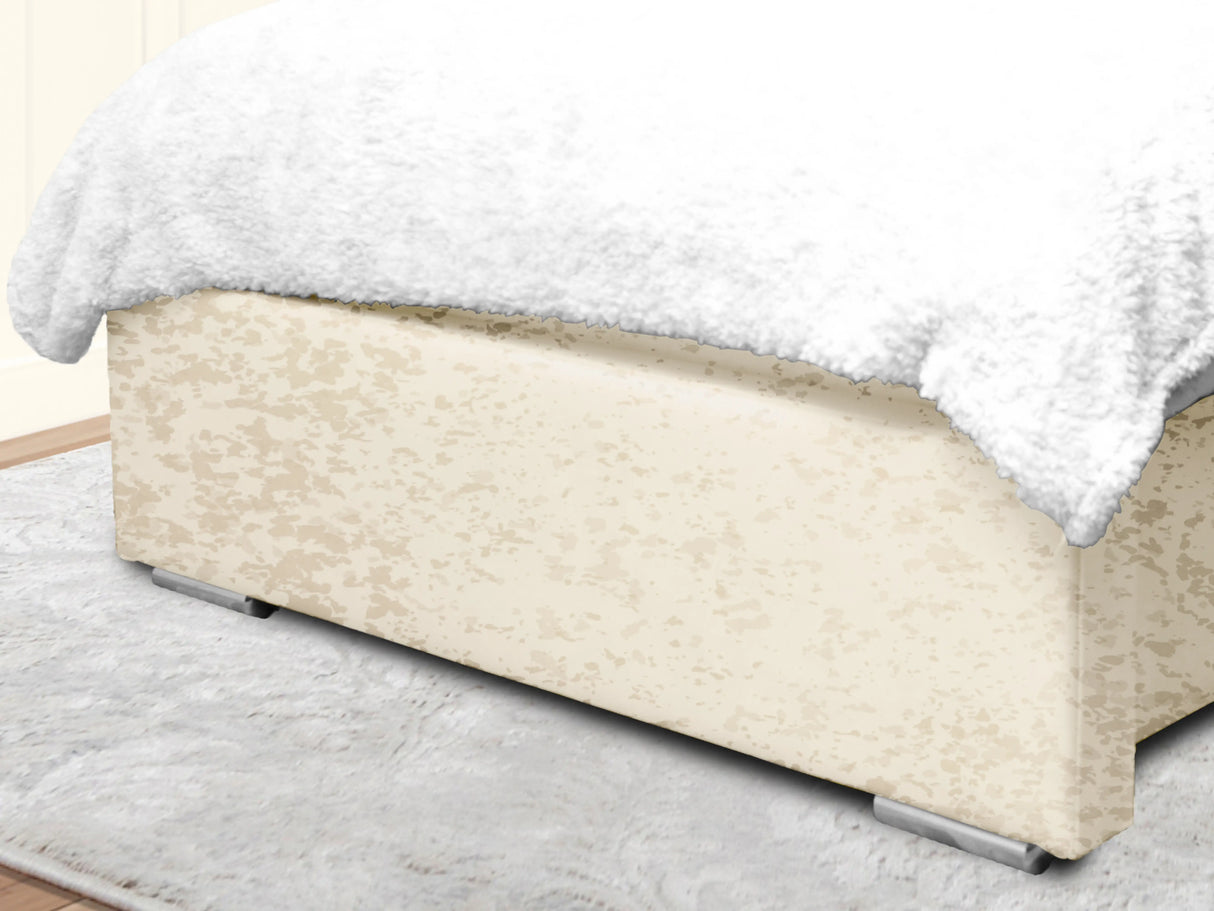 Cierra Wingback Upholstered Bed