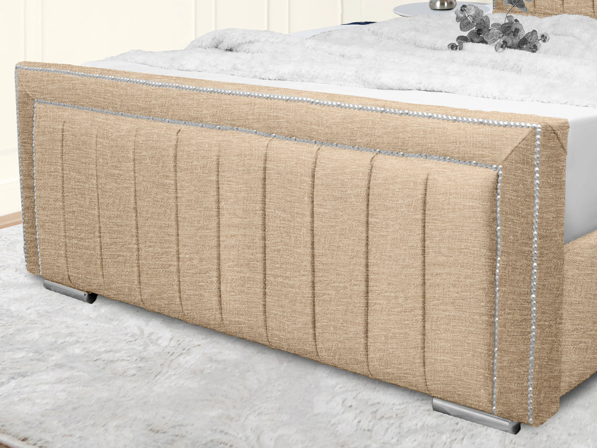 Maison Upholstered Bed