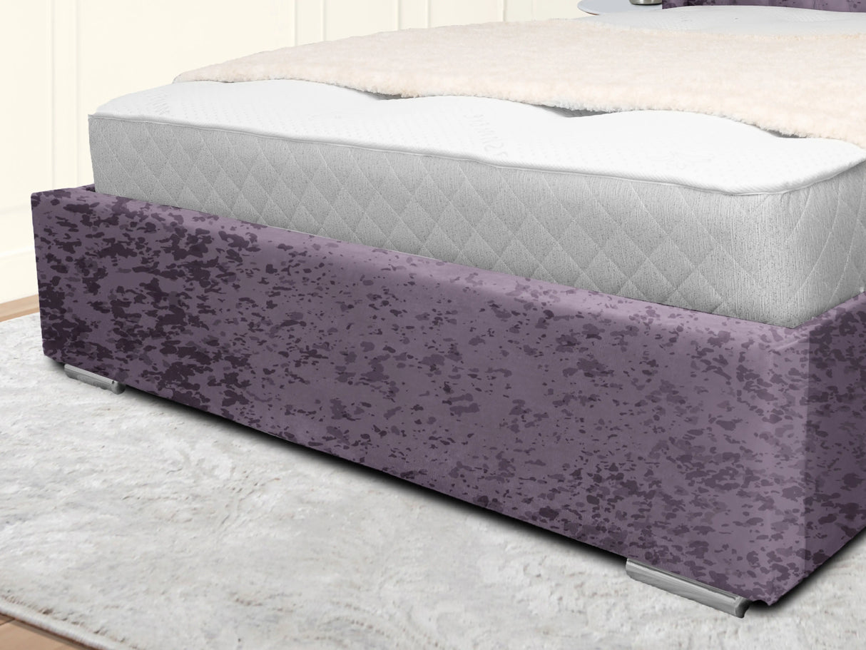 Middleton Wingback Upholstered Bed