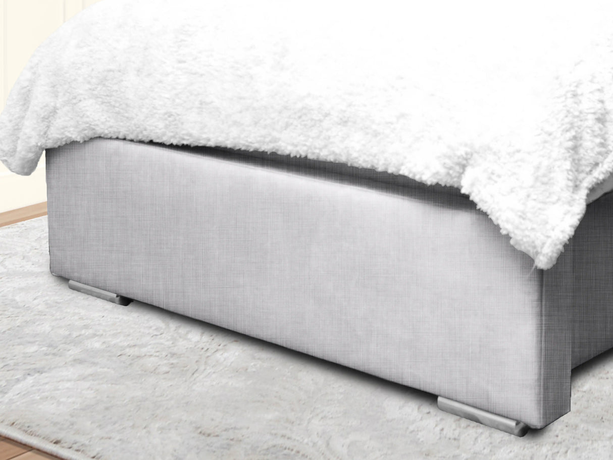 Cierra Wingback Upholstered Bed