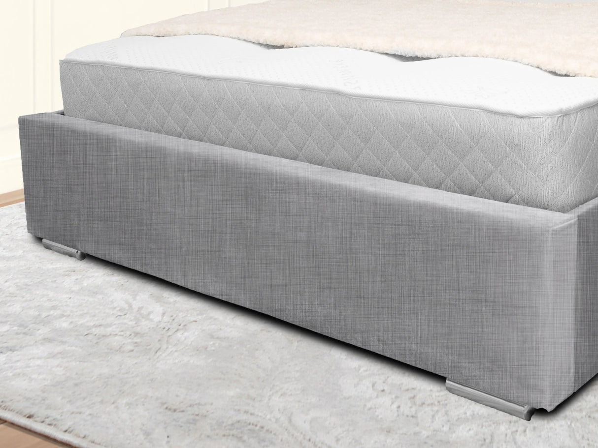 Middleton Wingback Upholstered Bed