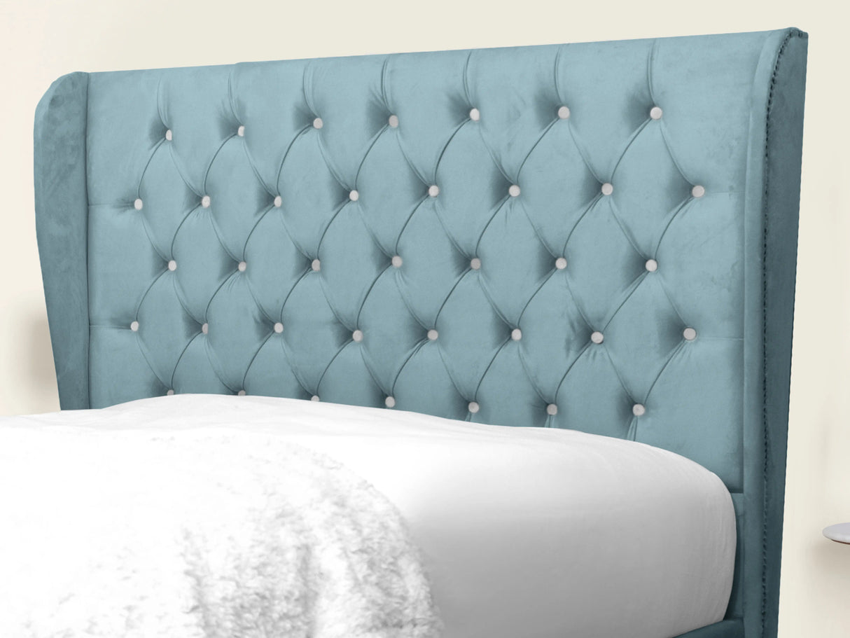 Cierra Wingback Upholstered Bed