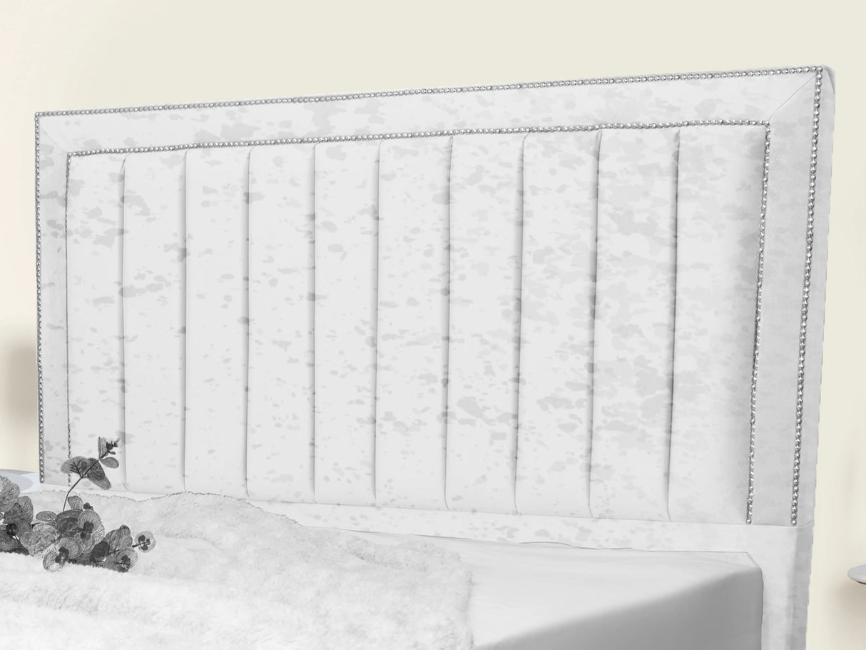 Maison Upholstered Bed