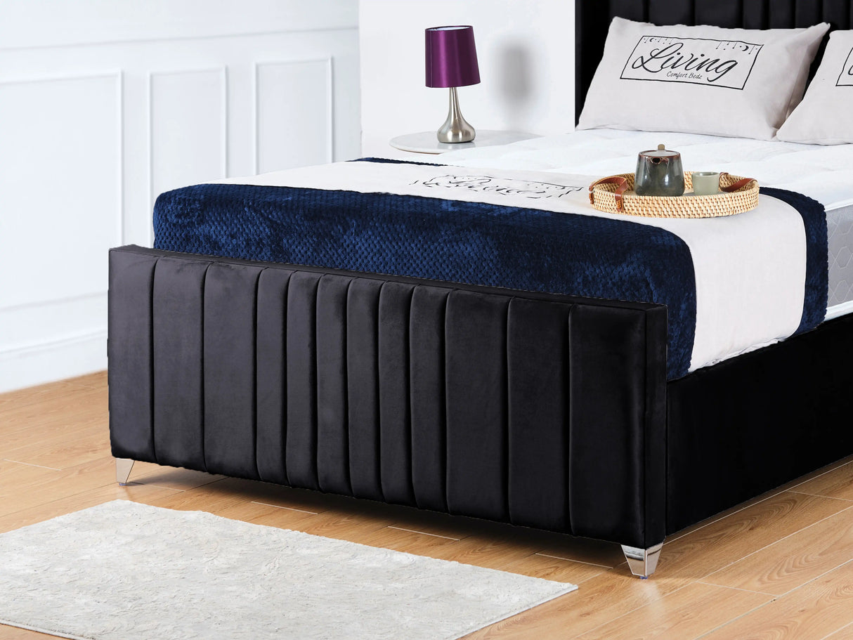 Valencia Lined Wings Upholstered Bed