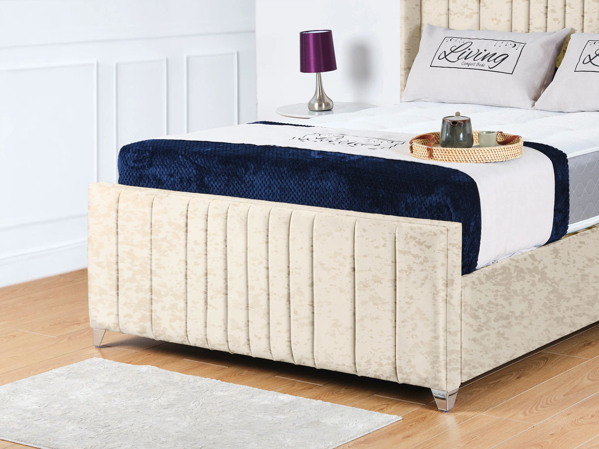 Valencia Lined Wings Upholstered Bed