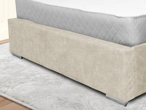 Winchester Upholstered Bed