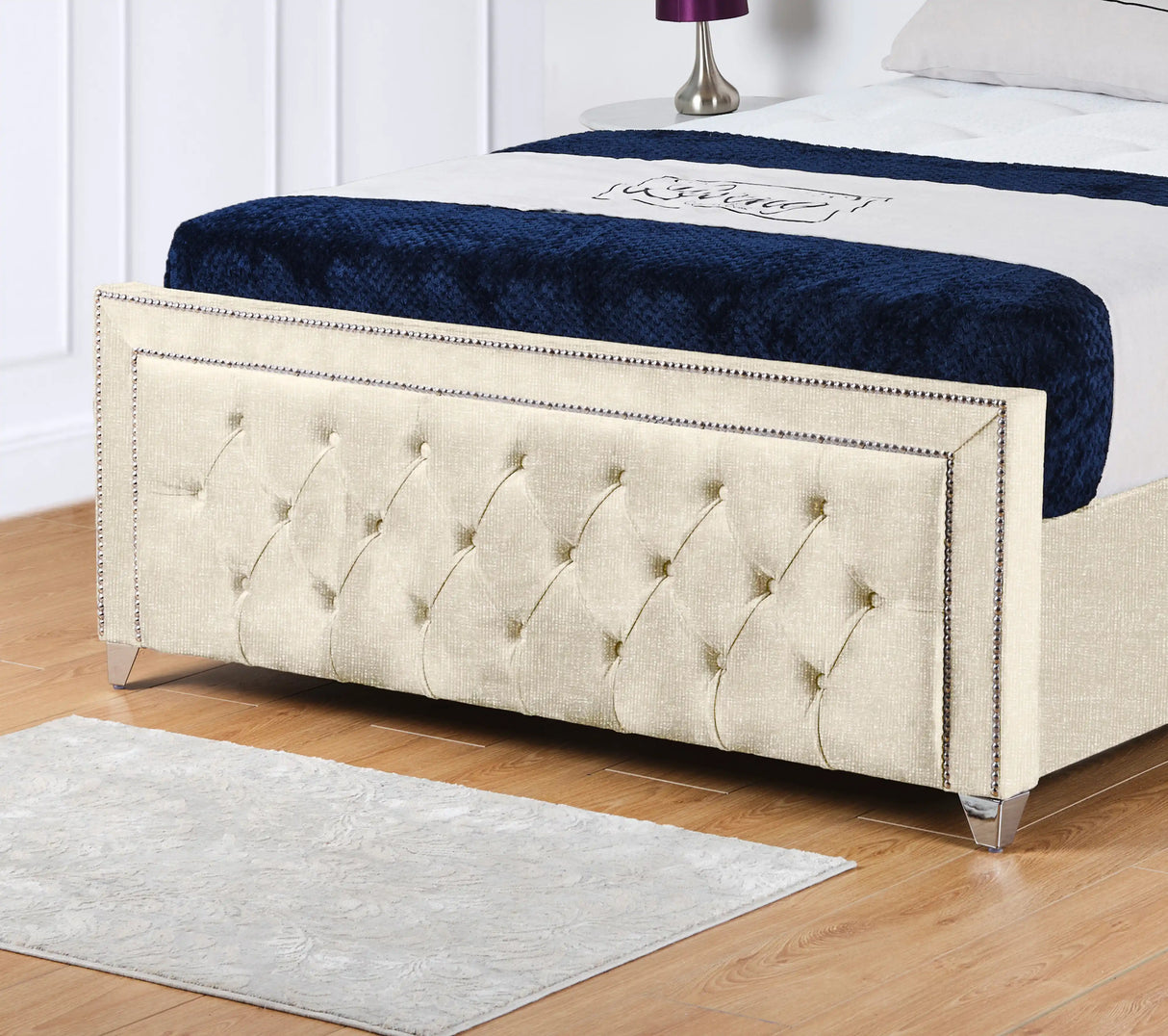 Hamilton Upholstered Bed