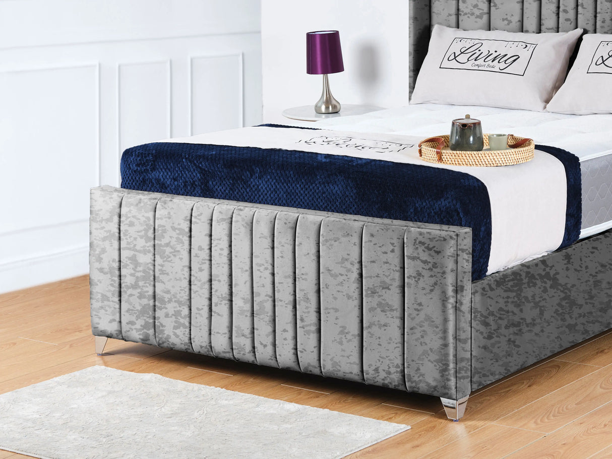 Valencia Lined Wings Upholstered Bed