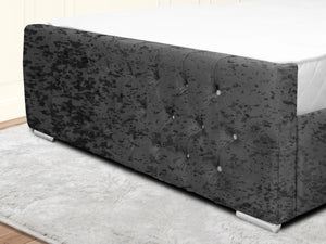 Kendall Winged Upholstered Bed