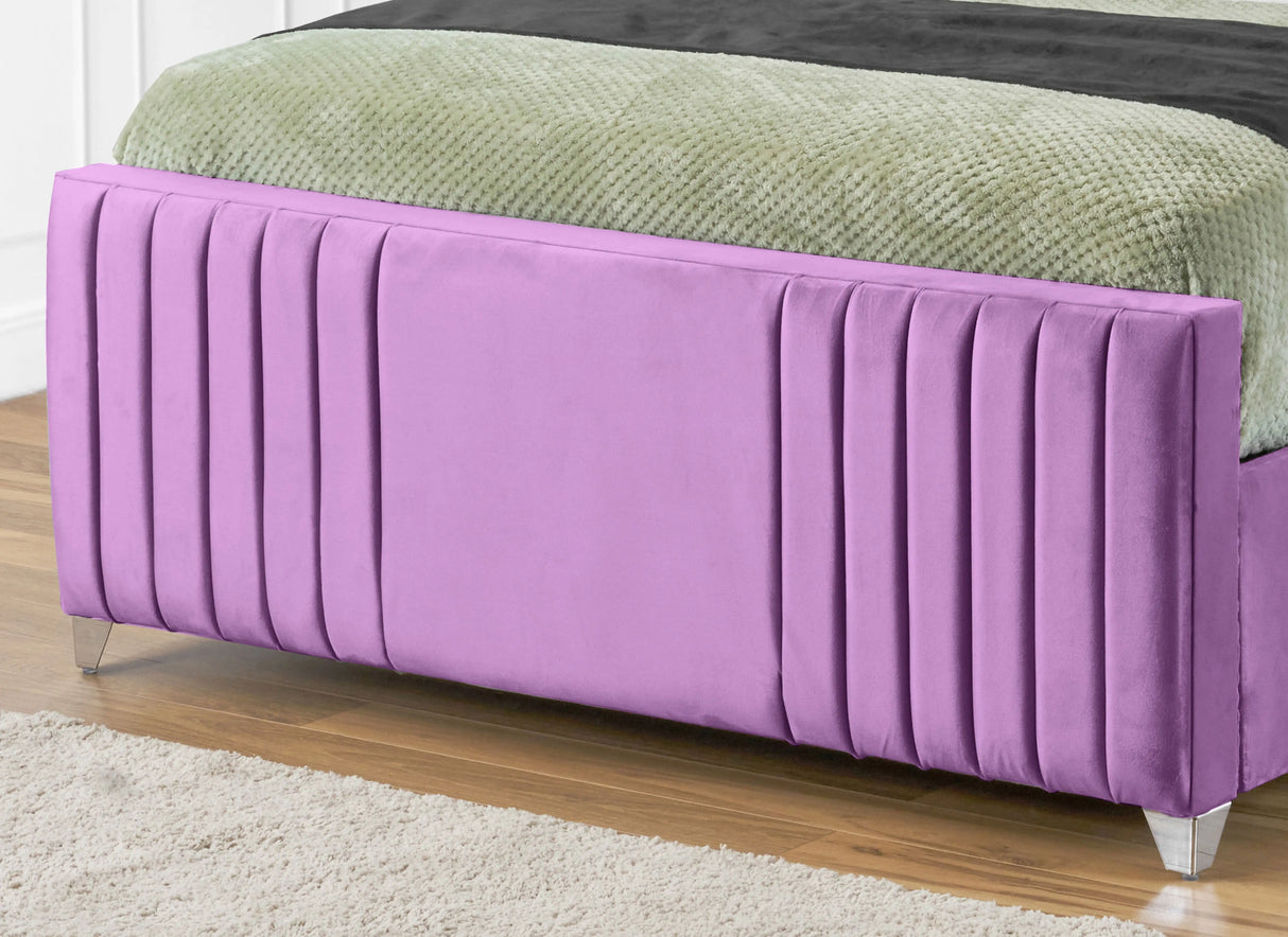 Elise lined winged Upholstered Bed