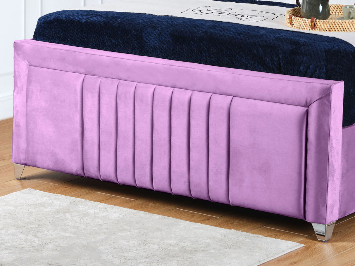 Cannas upholstered bed