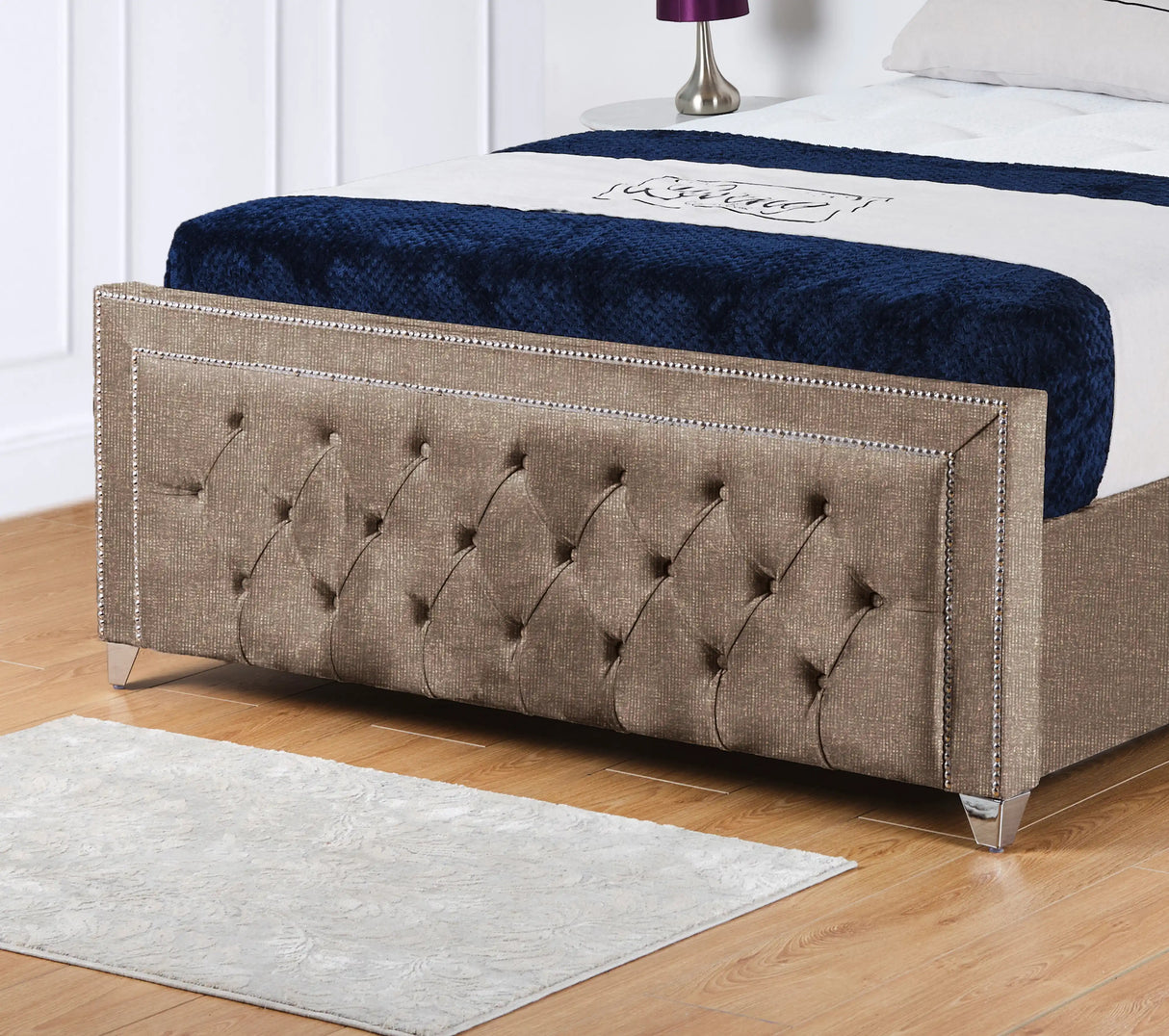 Hamilton Upholstered Bed