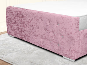 Kendall Winged Upholstered Bed