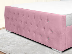 Kendall Winged Upholstered Bed